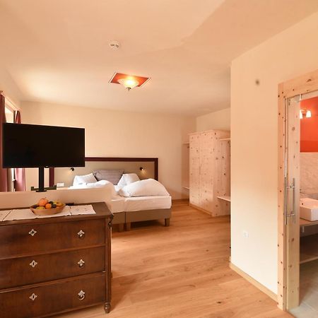 Hotel Gassenwirt Chienes Esterno foto