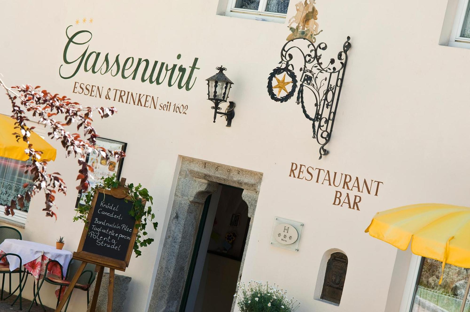 Hotel Gassenwirt Chienes Esterno foto