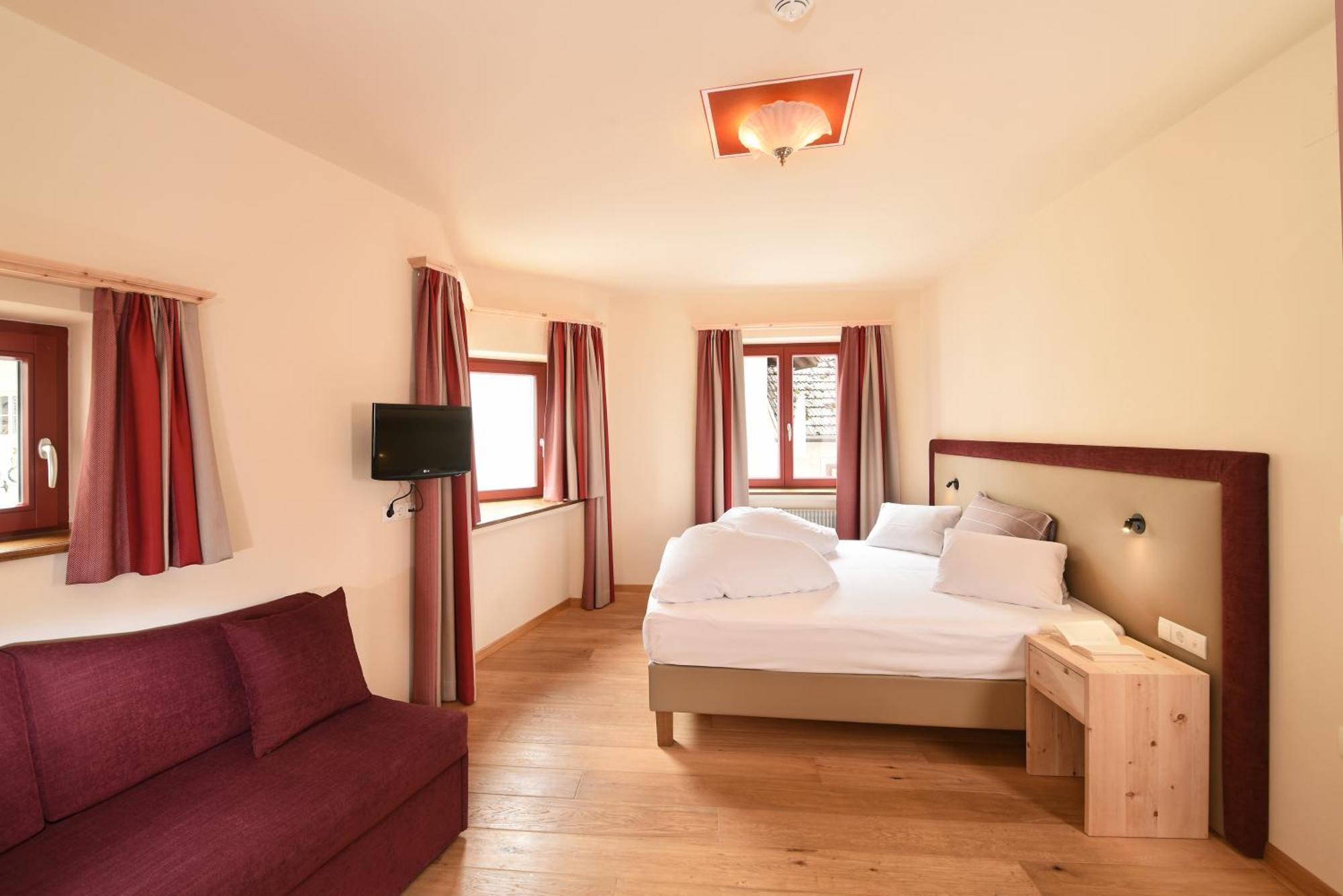 Hotel Gassenwirt Chienes Esterno foto
