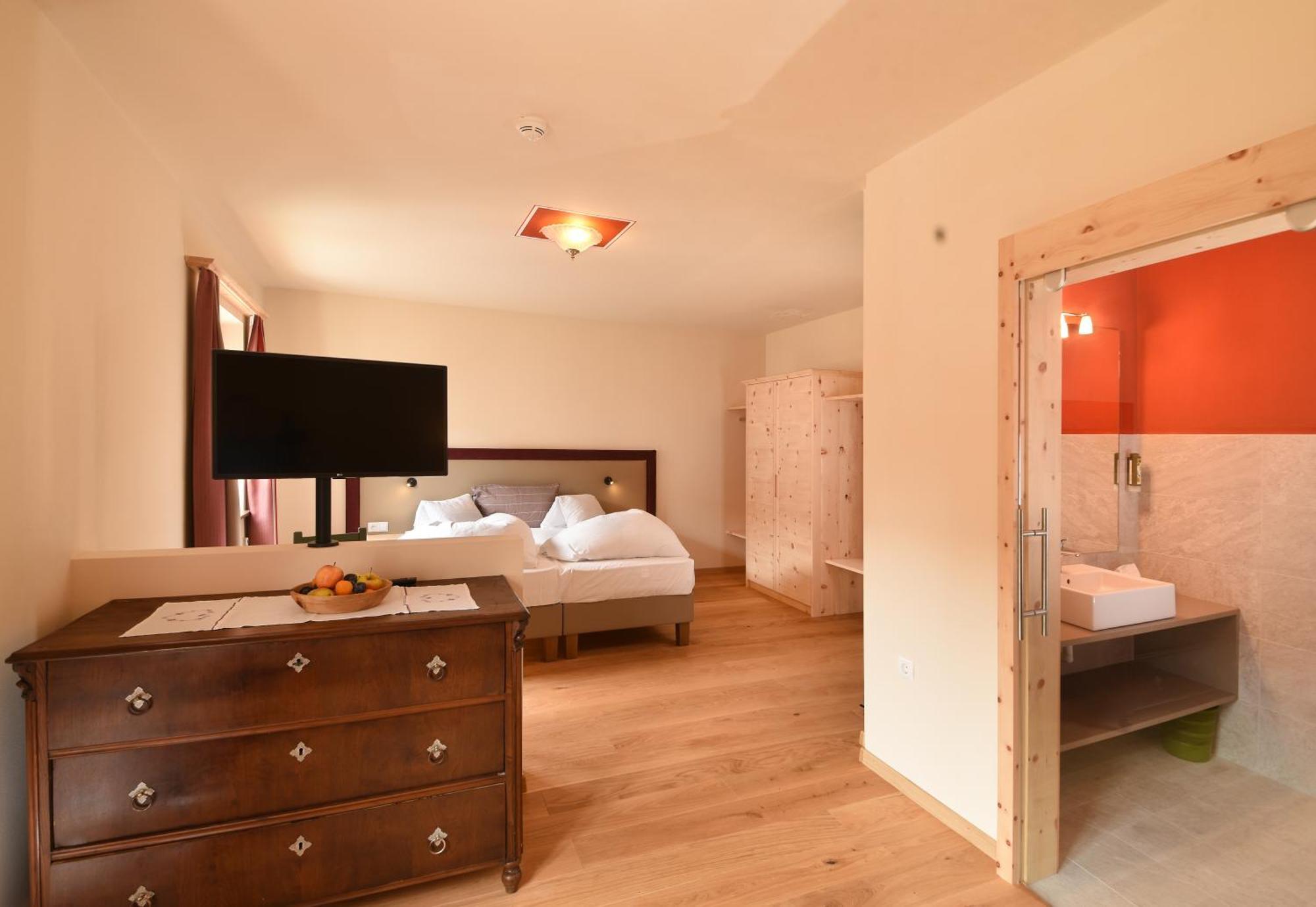 Hotel Gassenwirt Chienes Esterno foto