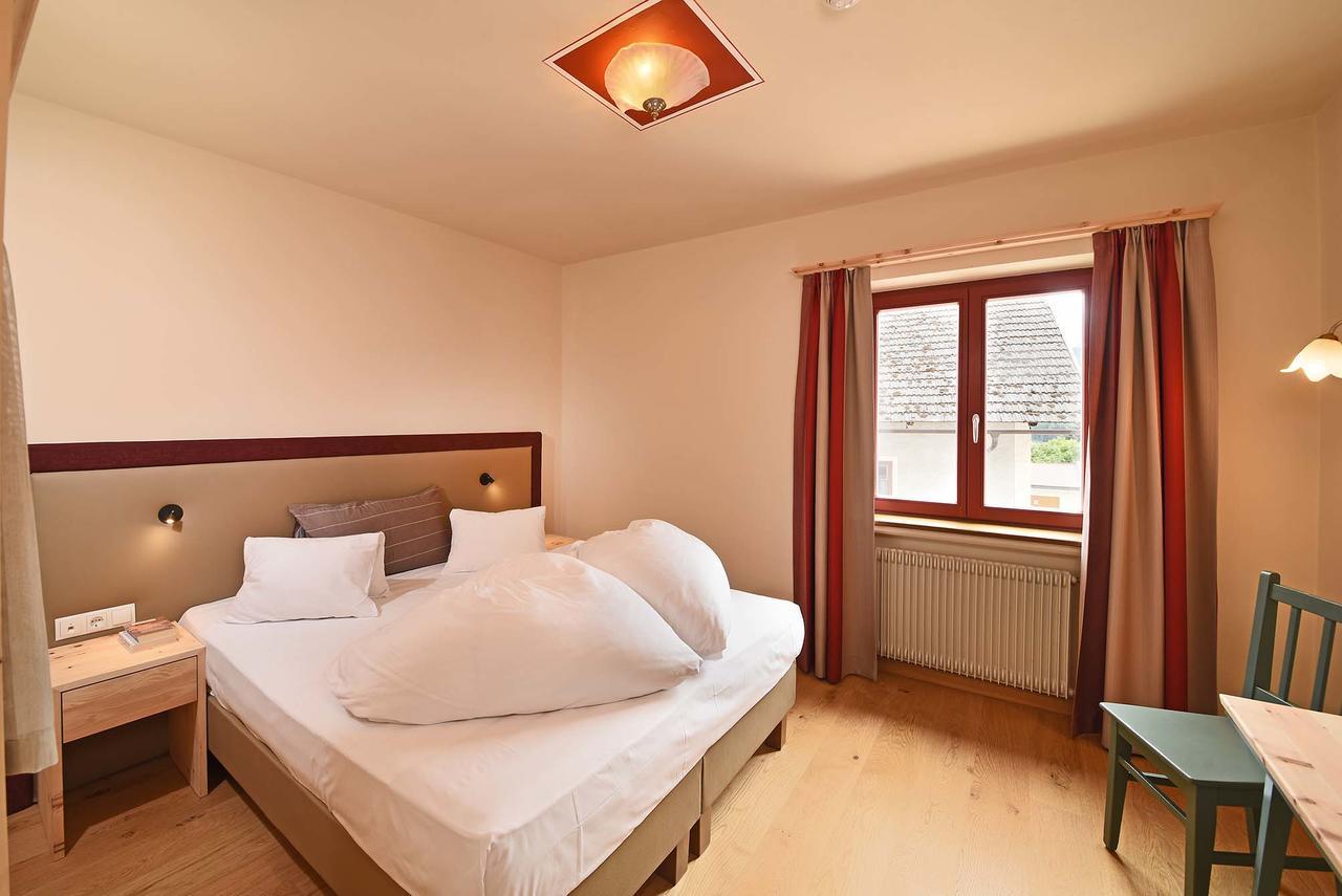 Hotel Gassenwirt Chienes Esterno foto