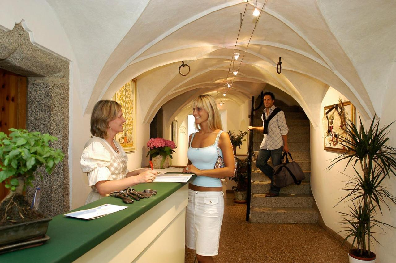 Hotel Gassenwirt Chienes Esterno foto